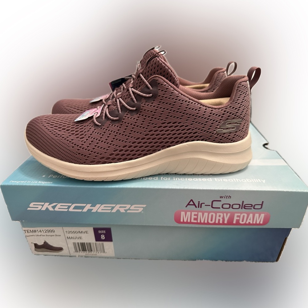 SIZE 8 Skechers memory foam shoes